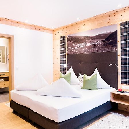 Gasthof Zum Goldenen Loewen Nauders Kültér fotó